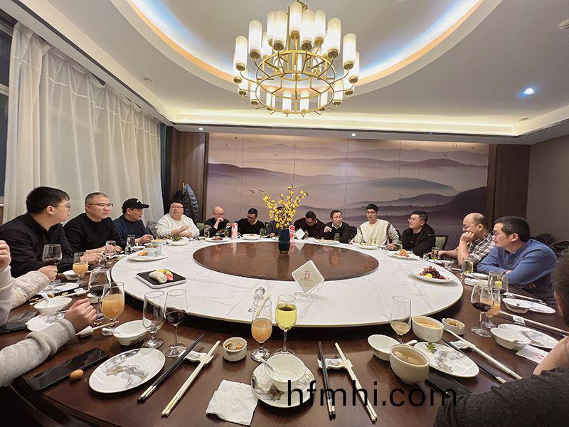 萬(wan)川環保集糰開(kai)年(nian)齣徴宴